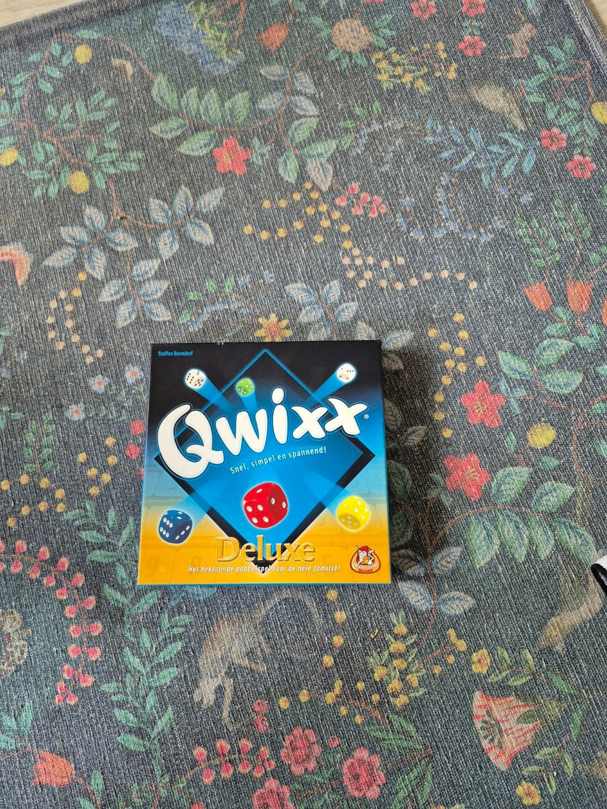 Qwixx Deluxe - Het bekroonde dobbelspel voor de hele familie, Een of twee spelers, Ophalen of Verzenden, Zo goed als nieuw, White Goblin Games