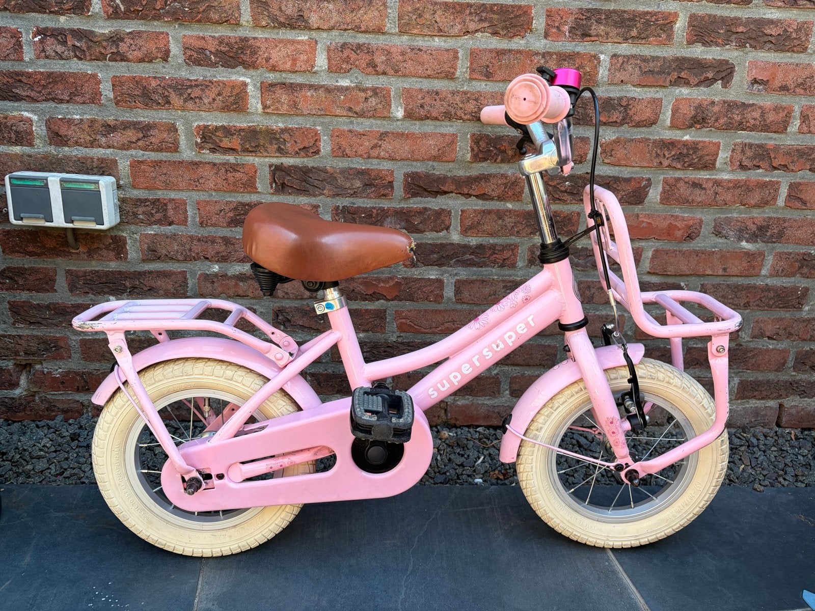 Roze Kinderfiets 12 inch, Fietsen en Brommers, Fietsen | Kinderfietsjes, Ophalen, Gebruikt, Velgrem, Minder dan 16 inch
