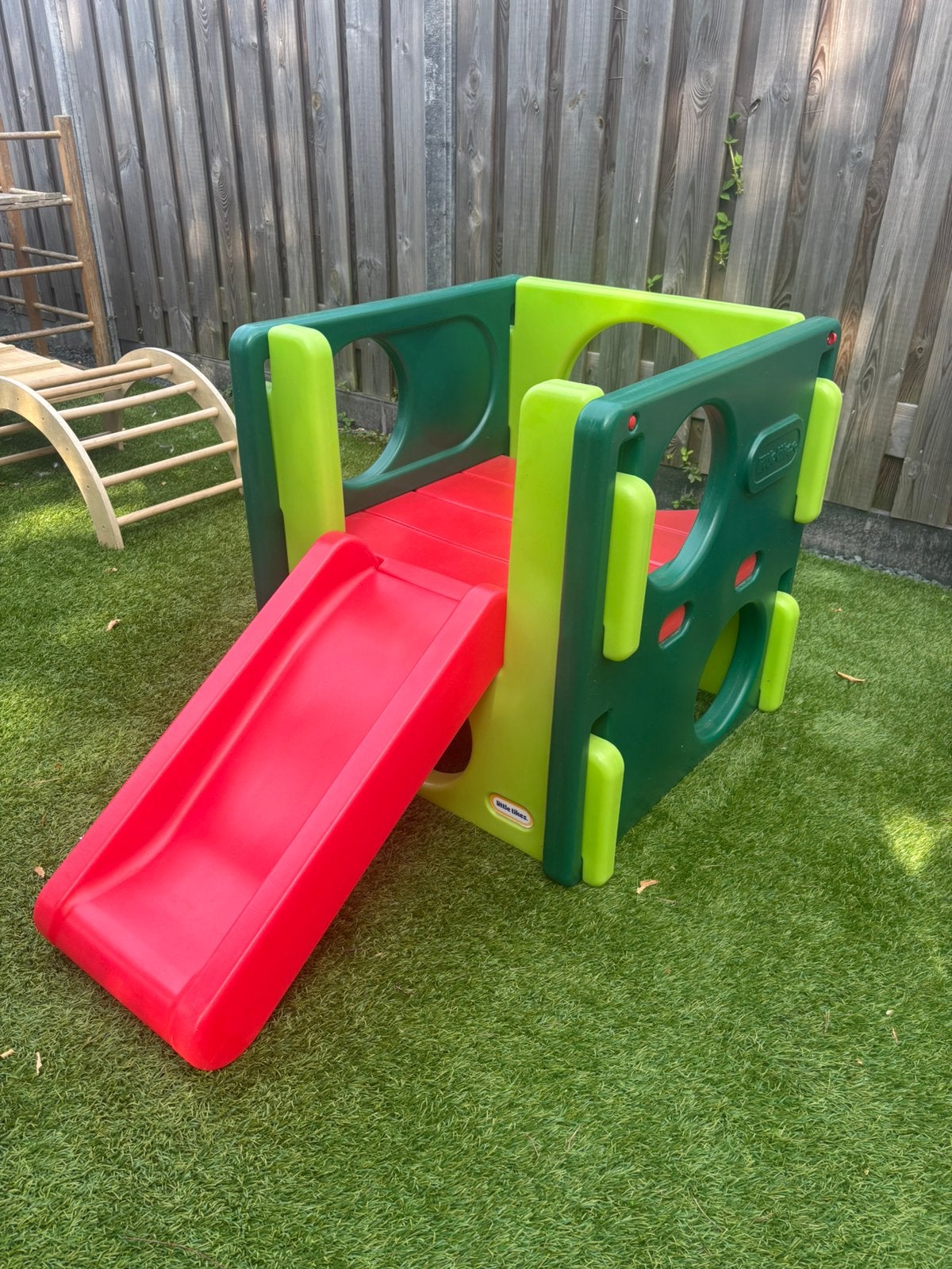 Little Tikes glijbaan en klimtoestel. Zeer goede staat!, Kinderen en Baby's, Speelgoed | Buiten | Speeltoestellen, Ophalen, Zo goed als nieuw