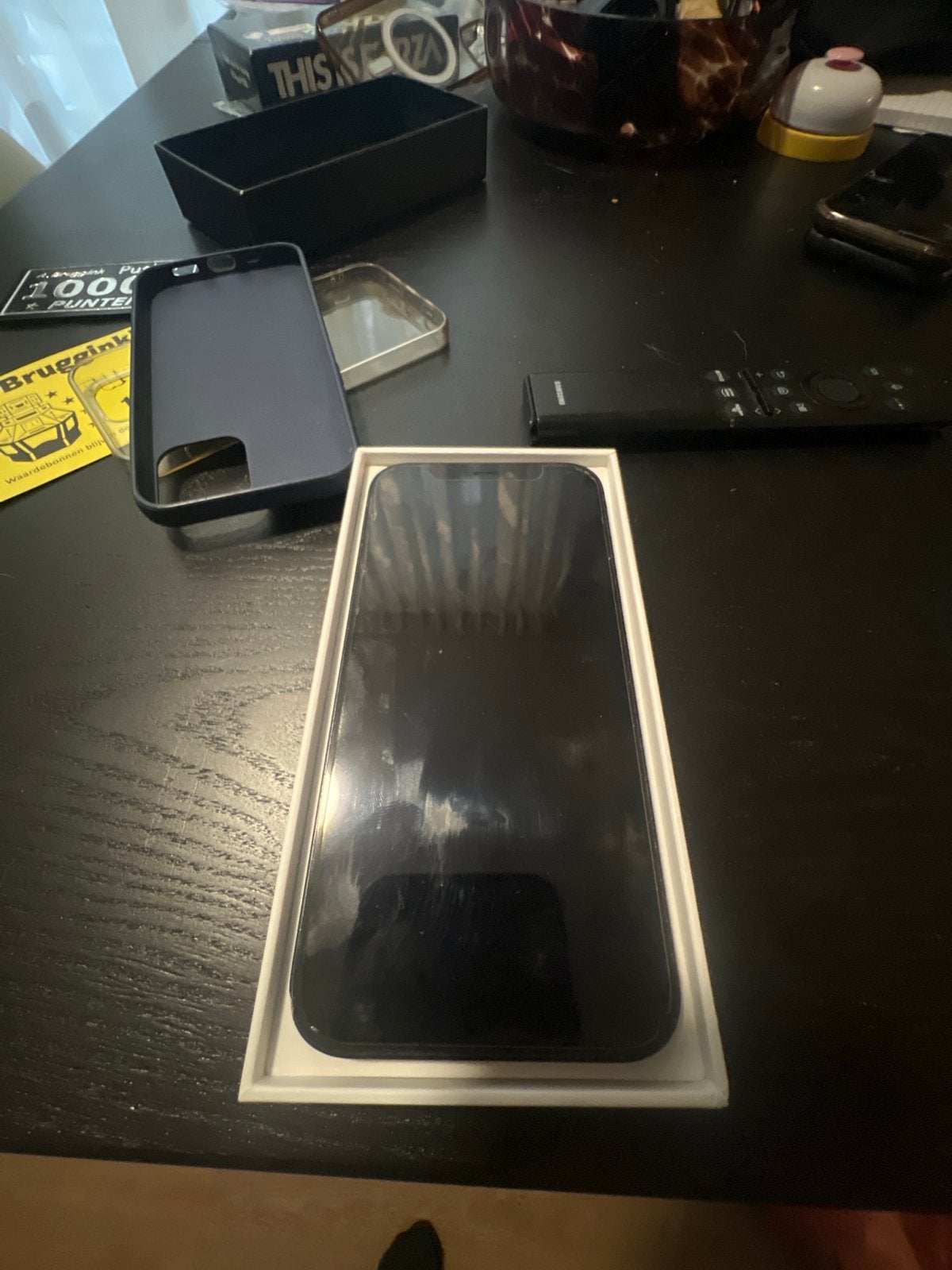 iPhone 12 met 82% batterij en 2 gratis hoesjes met de doos!, Telecommunicatie, Mobiele telefoons | Apple iPhone, Ophalen, Gebruikt