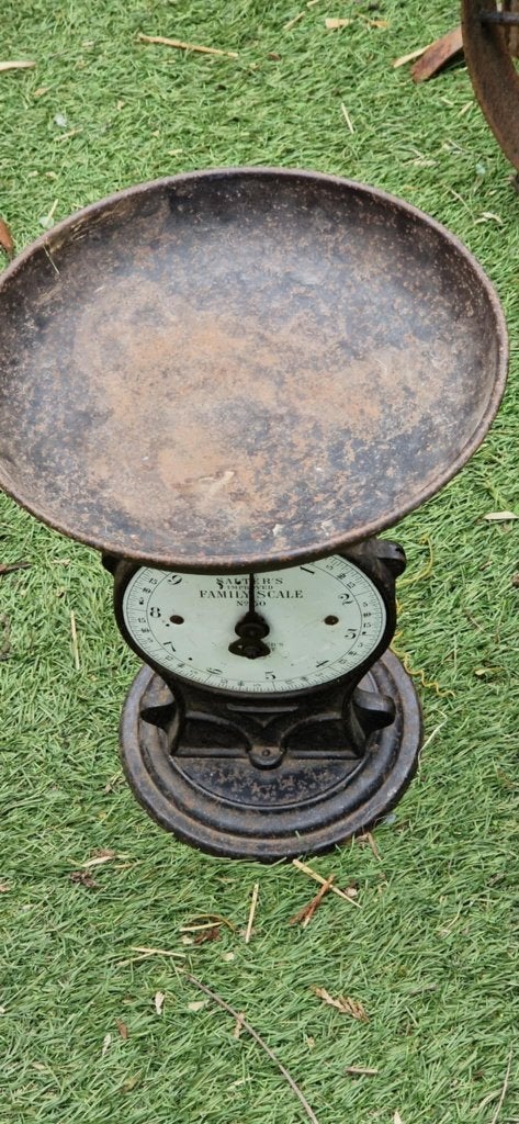 Gietijzeren weegschaal (midden vorige eeuw) (brocante), Keukenweegschaal, Analoog, Ophalen of Verzenden, 500 gram of grover