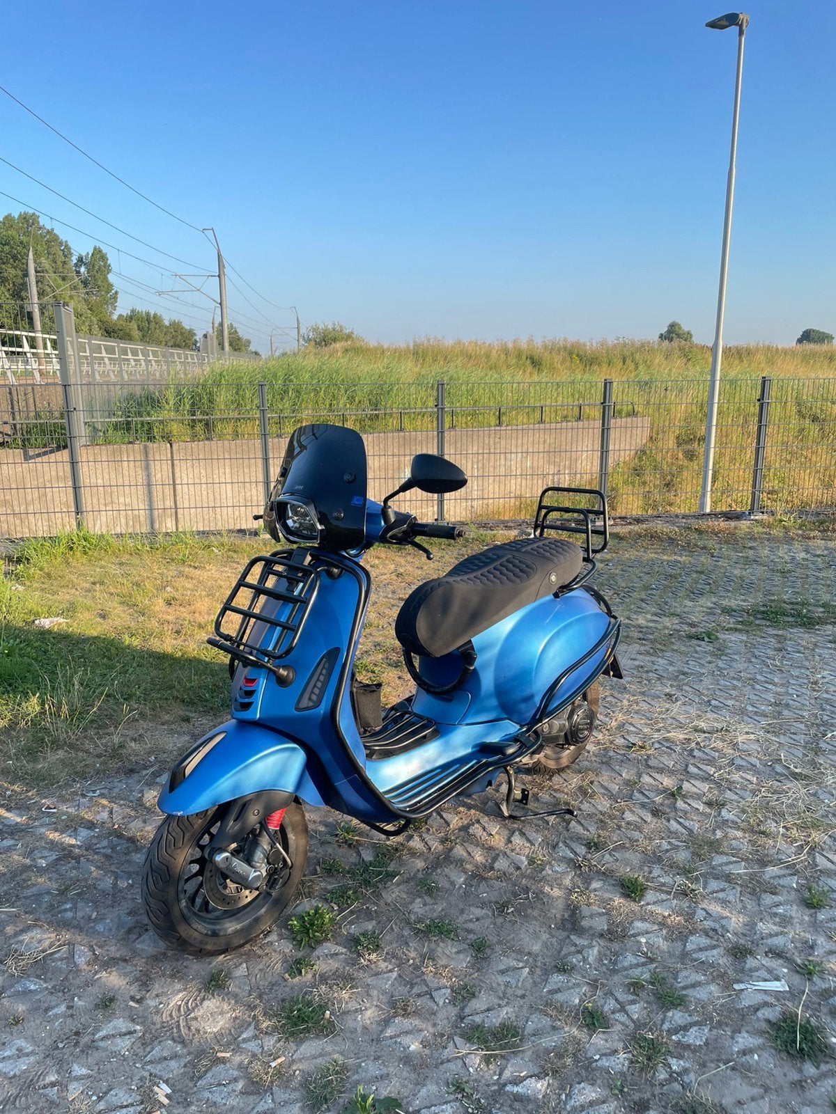 Vespa sprint 2019 mat blauw, Ophalen, Maximaal 45 km/u, Vespa S, Zo goed als nieuw