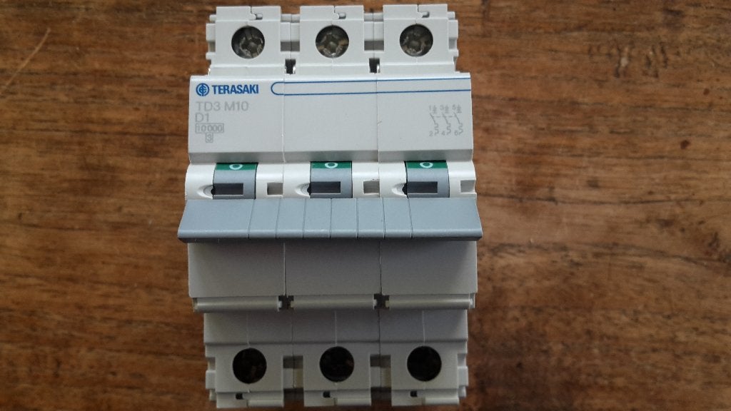 Terasaki 102189 mcb 3p installatie automaat, Ophalen of Verzenden, Nieuw