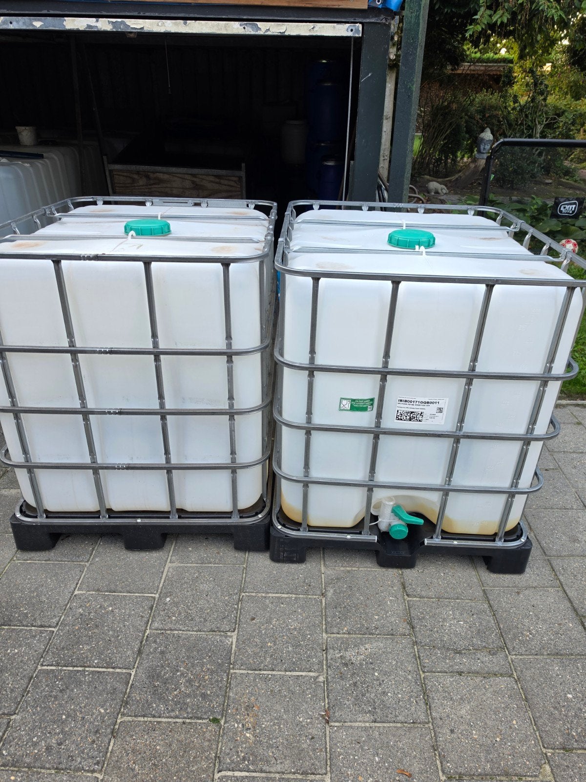 2 ibcs 1000 liter kunststof, Tuin en Terras, Regentonnen, 150 liter of meer, Ophalen of Verzenden