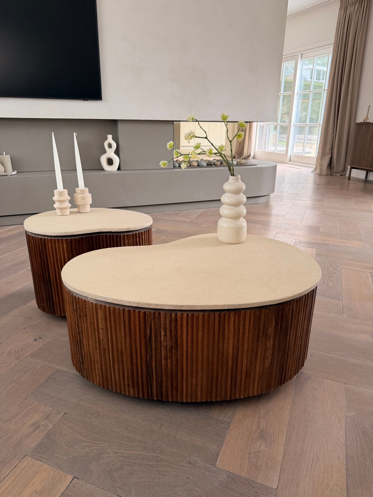 Set van 2 organische salontafels - hout en beige blad, Ophalen, 100 tot 150 cm, 50 tot 100 cm, Zo goed als nieuw