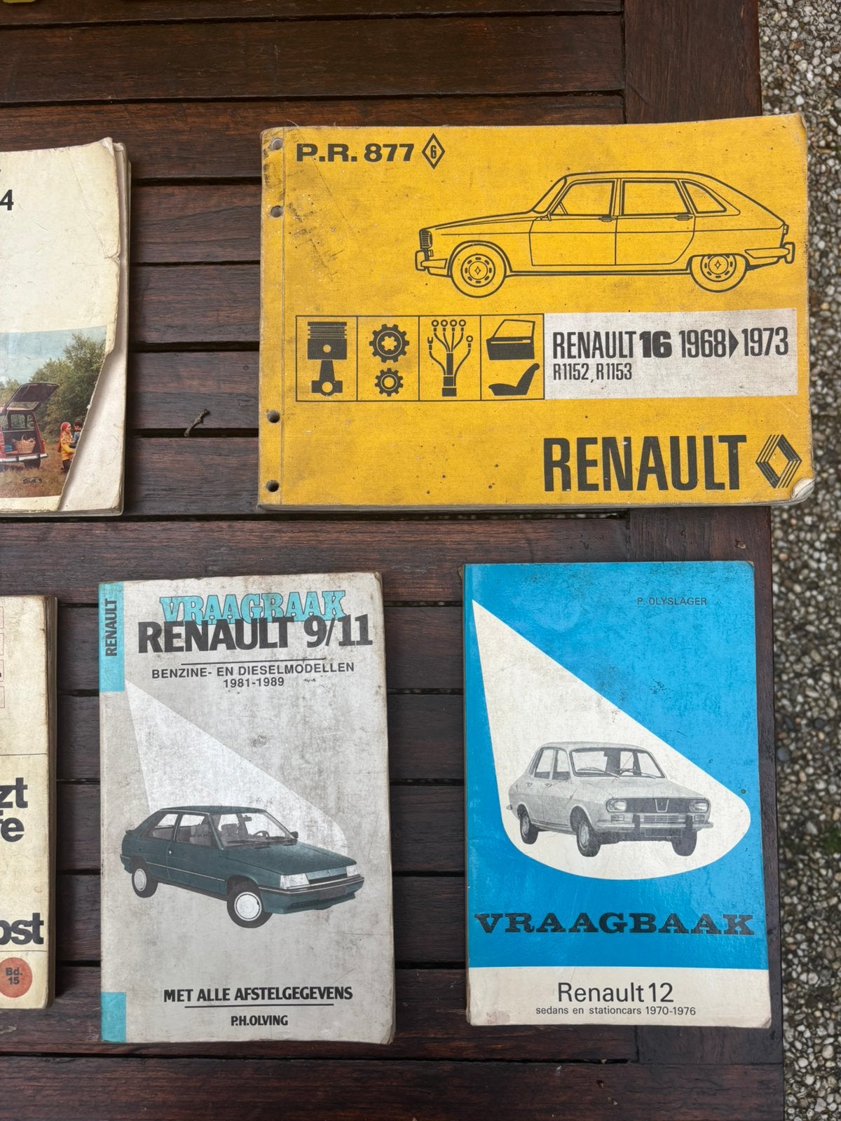 Renault folders en boekjes, Auto diversen, Ophalen of Verzenden