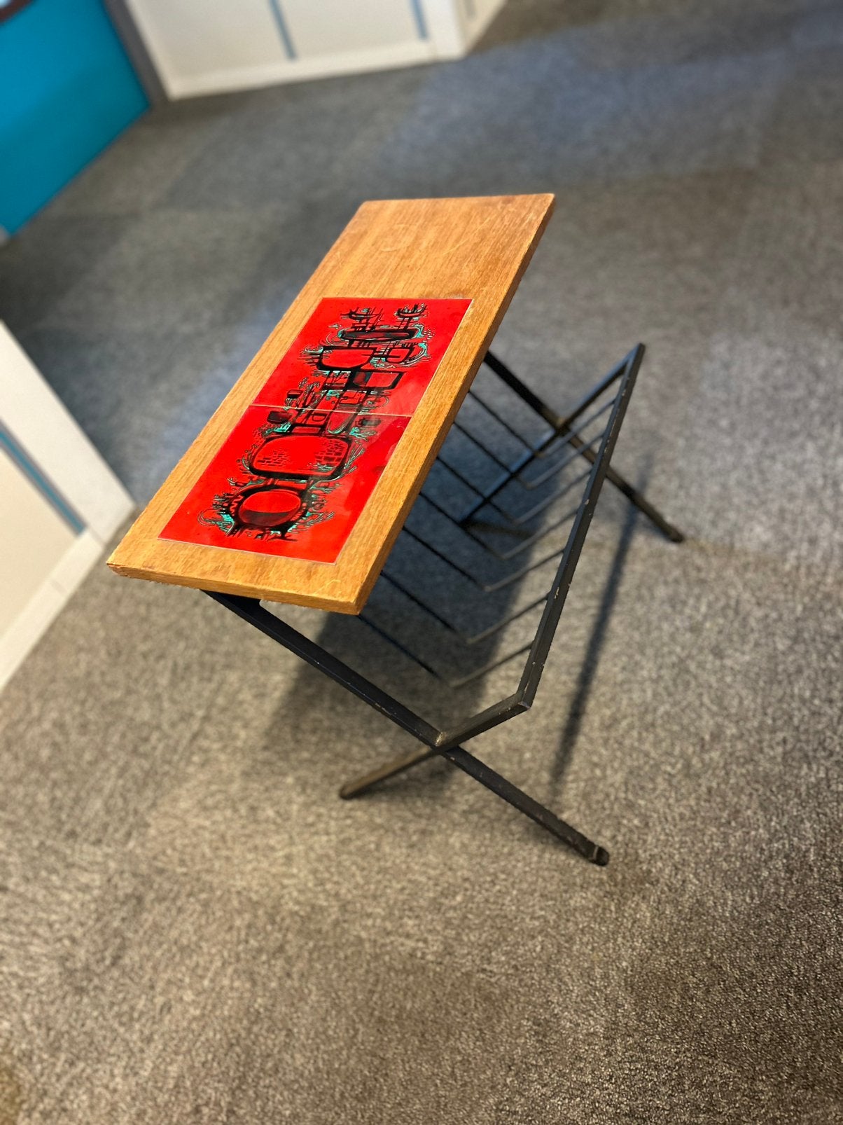 Jaren 70 lectuur tafeltje met originele tegeltjes, Ophalen, Zo goed als nieuw