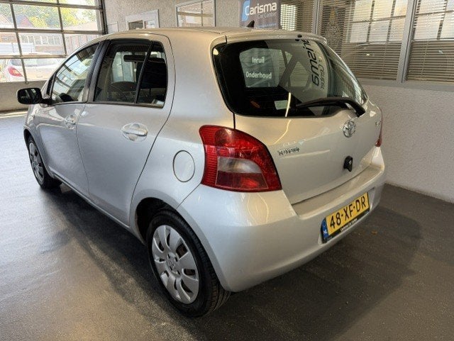 Toyota Yaris 1.3 VVTi Sol|5DRS|NW Koppeling|APK|NAP, Auto's, Voorwielaandrijving, 4 cilinders, 995 kg, Origineel Nederlands