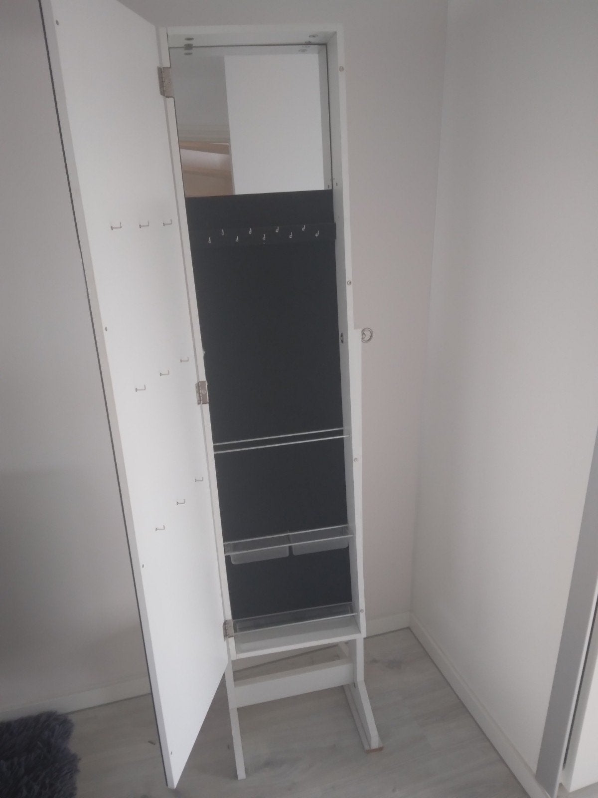 Mat wit sieradenkastje met spiegeldeur, Ophalen, Minder dan 50 cm, Gebruikt, 100 tot 150 cm