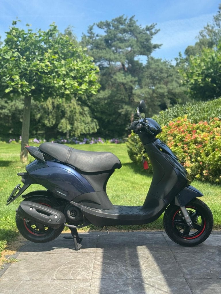 ⭐️Piaggio zip 2020 4 takt Sp line Alpha led 1e eigenaar ⭐️, Fietsen en Brommers, Scooters | Piaggio, Niet ingevuld, Niet ingevuld