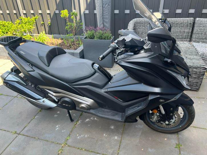 Kymco AK 550i ABS motorscooter -2022 met 5000 km als nieuw, Ophalen of Verzenden, Nieuw