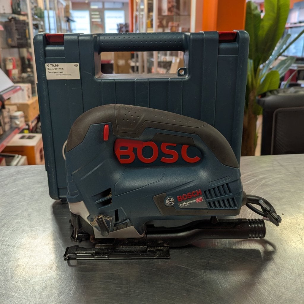 Bosch GST 90 E Decoupeerzaag, Bosch, Zo goed als nieuw, Support@bosch.com, Robert Bosch GmbH
Robert-Bosch-Platz 1
70839 Gerlingen-SchillerhÃ¶he
Germany