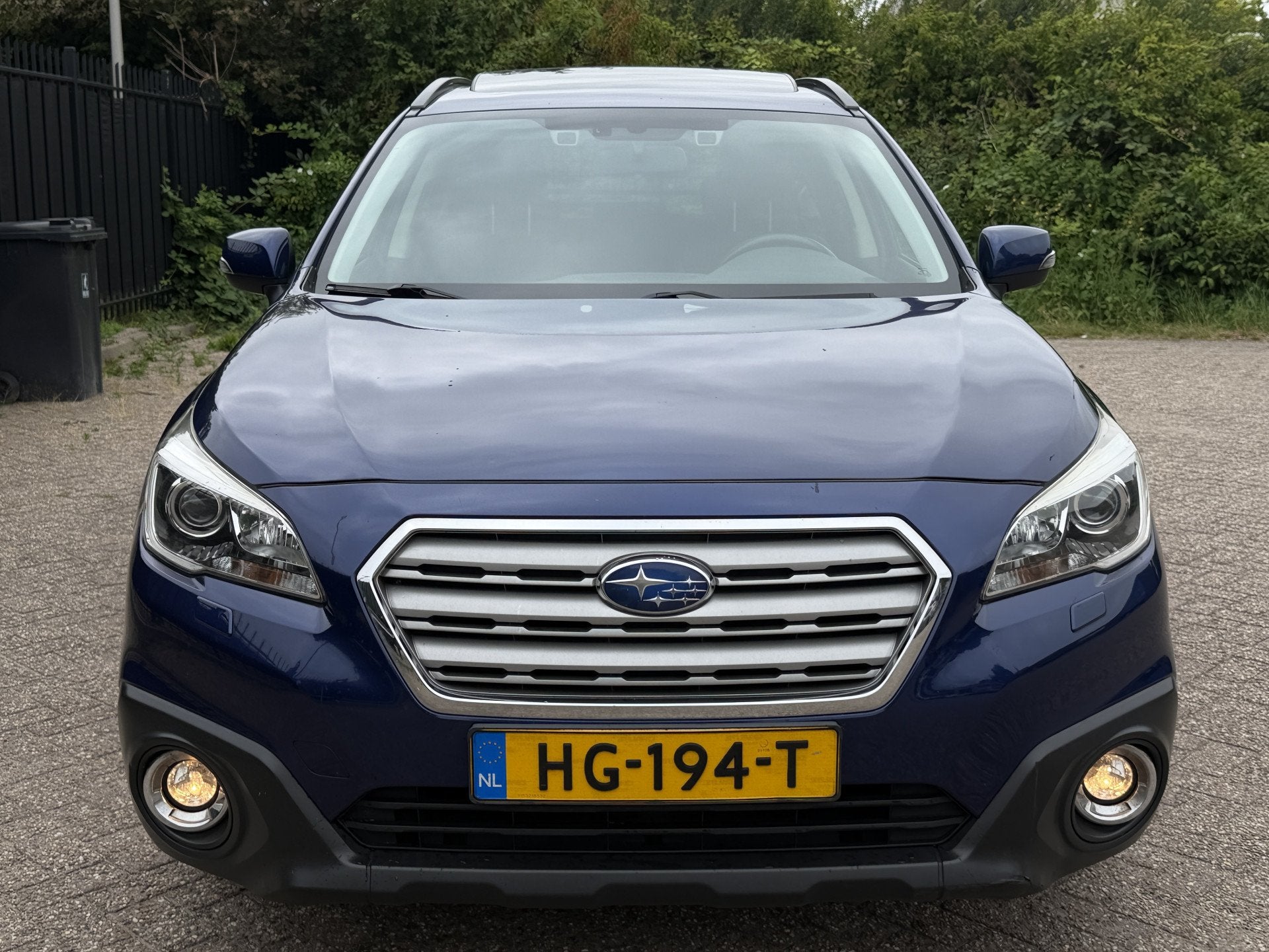 Subaru Outback 2.5i Autom/Tiptr Premium Leer/Schfdak/Navi/St, Auto's, Automaat, Gebruikt, 4 cilinders, Blauw