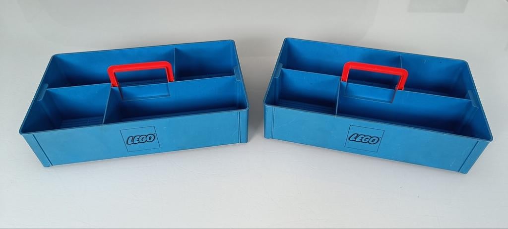 Twee blauwe vintage Lego opberg/sorteer bakjes., Kinderen en Baby's, Speelgoed | Duplo en Lego, Ophalen of Verzenden, Gebruikt