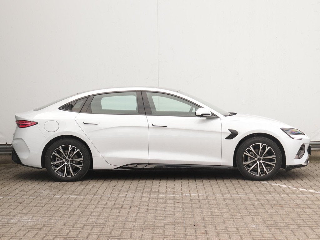BYD SEAL Business RWD 61.4 kWh | Demovoordeel! | Dynaudio |, Auto's, BYD, Achterwielaandrijving, Sedan, Zilver of Grijs, 750 kg
