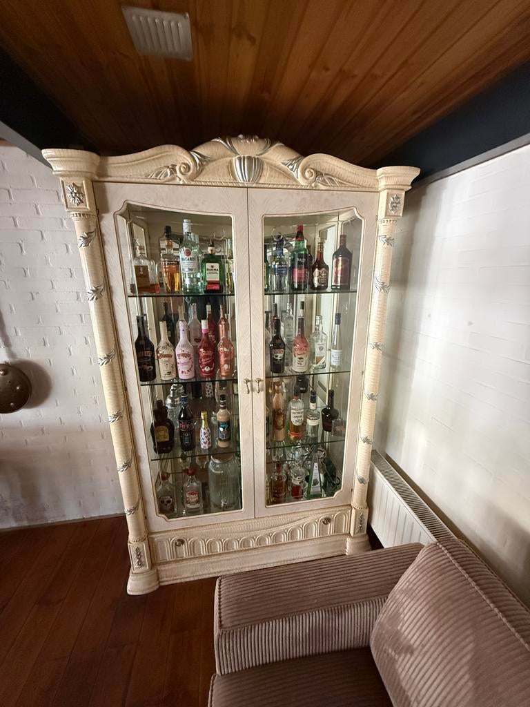 Drankenkast met glazen deuren inclusief drank!, Ophalen, Gebruikt, 100 tot 150 cm, 150 tot 200 cm