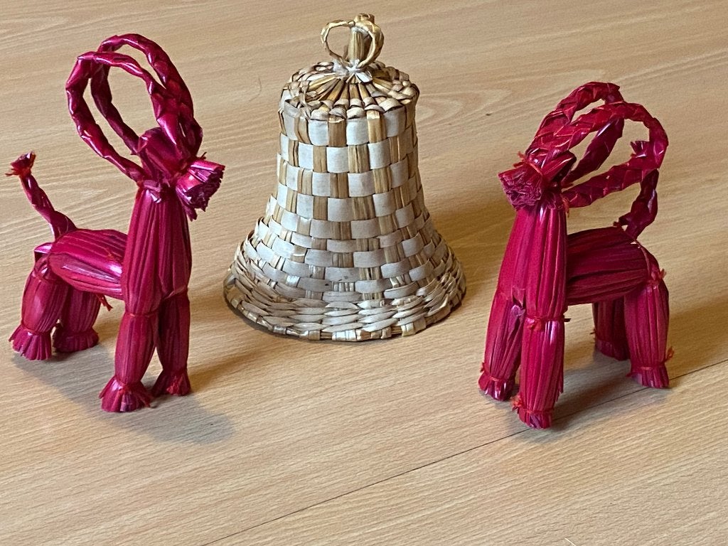 2 Vintage Zweedse Kerst stro Julbock & 1 Klok zgan rookvrij, Ophalen of Verzenden, Zo goed als nieuw