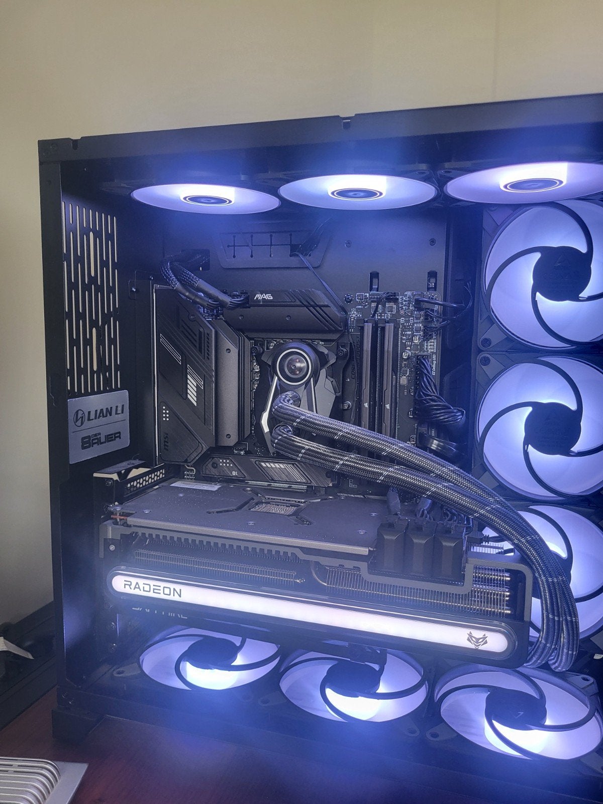 MSI MAG B760 TOMAHAWK WIFI moederbord, Computers en Software, Moederborden, Ophalen of Verzenden, Zo goed als nieuw