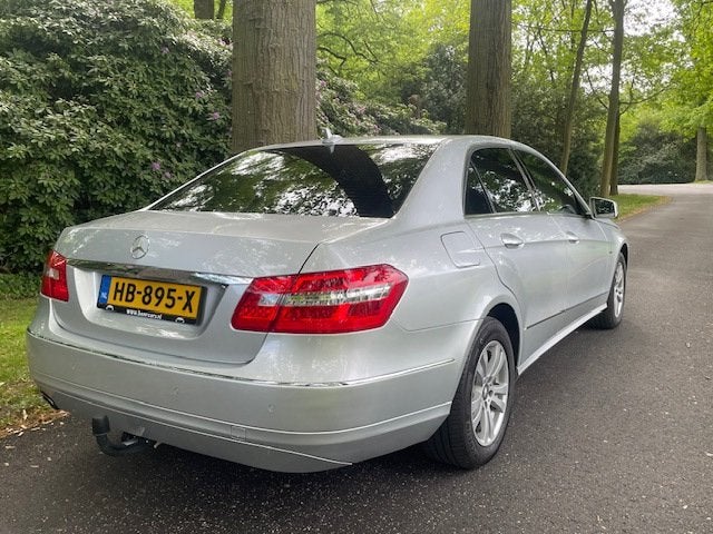 Mercedes-Benz E-klasse 250 CGI Business Class Elegance, Auto's, Automaat, Euro 5, Gebruikt, 4 cilinders