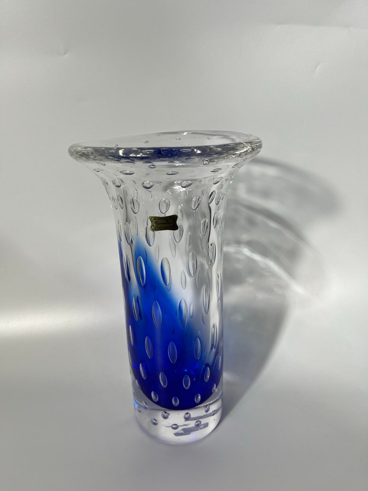 Egerman vaas met bubbels en blauw, Ophalen
