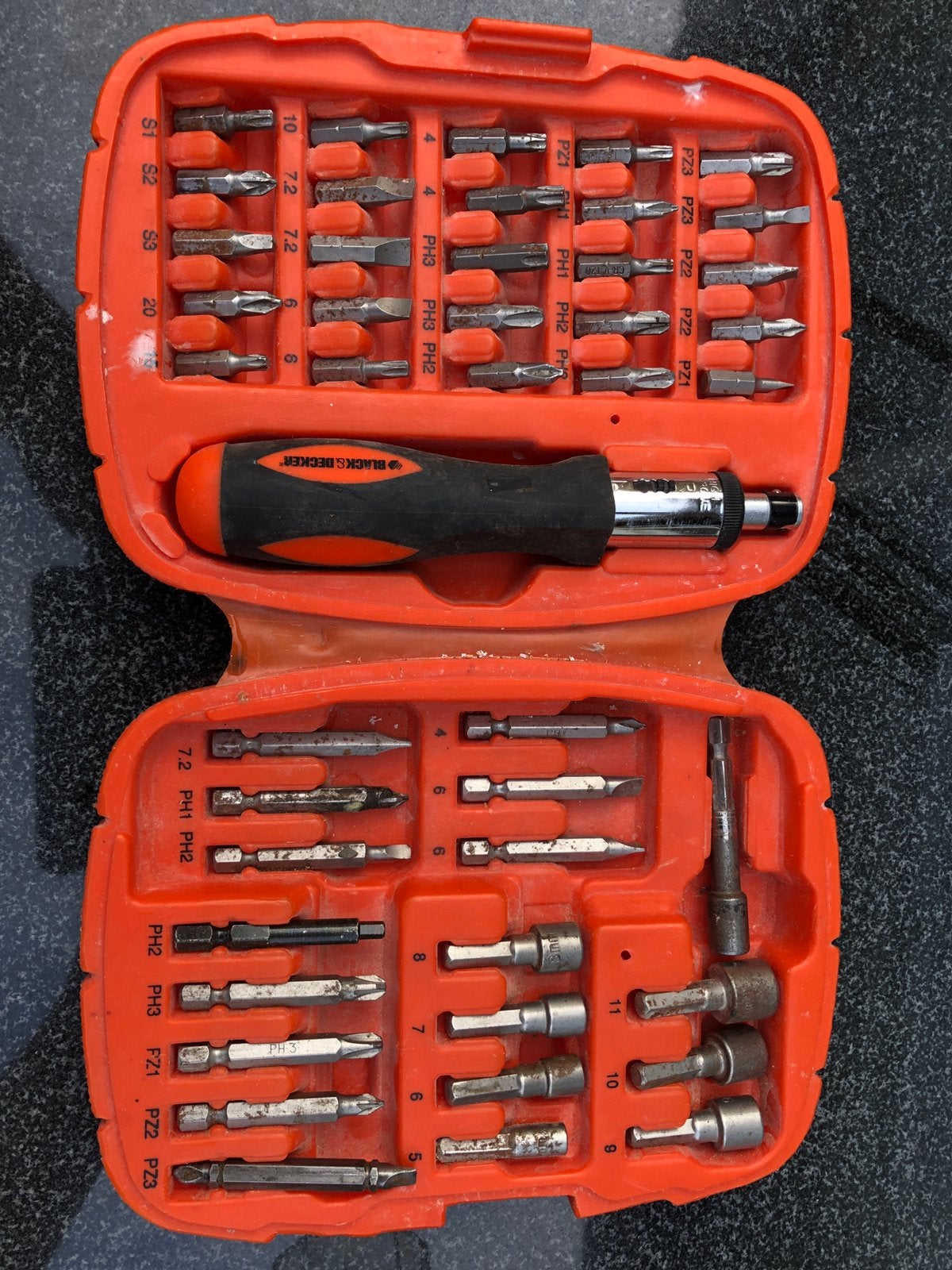 Te koop black &decker bits doos, Ophalen, Gebruikt
