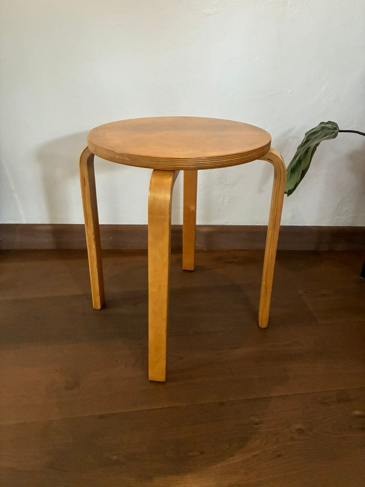 Ikea Frosta kruk - Houten krukje, Huis en Inrichting, Ophalen of Verzenden, Gebruikt, Hout