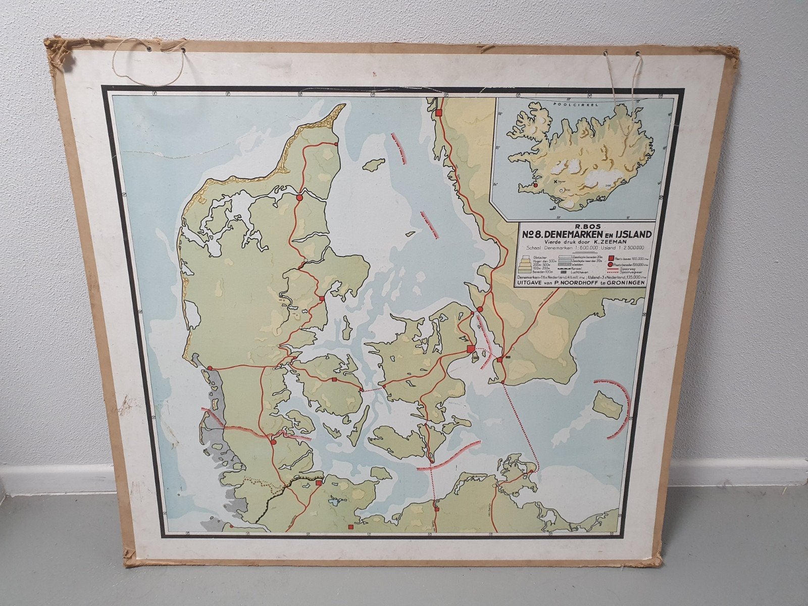 Schoolplaat R. Bos, no. 8: Denemarken en IJsland, Antiek en Kunst, Antiek | Schoolplaten, Ophalen, Aardrijkskunde