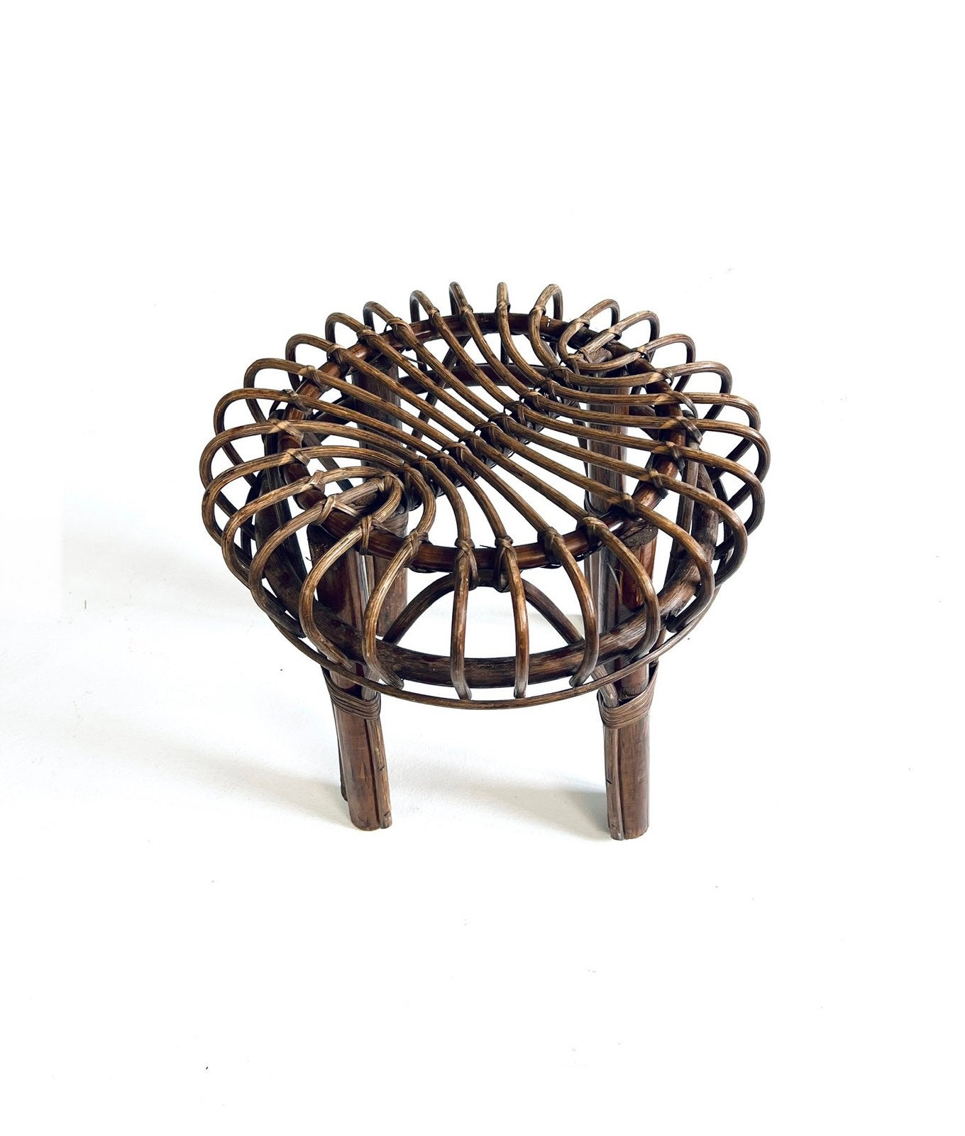 Vintage rotan kruk, Frankrijk ‘60, Huis en Inrichting, Met voetsteun, Ophalen of Verzenden, Zo goed als nieuw, Riet