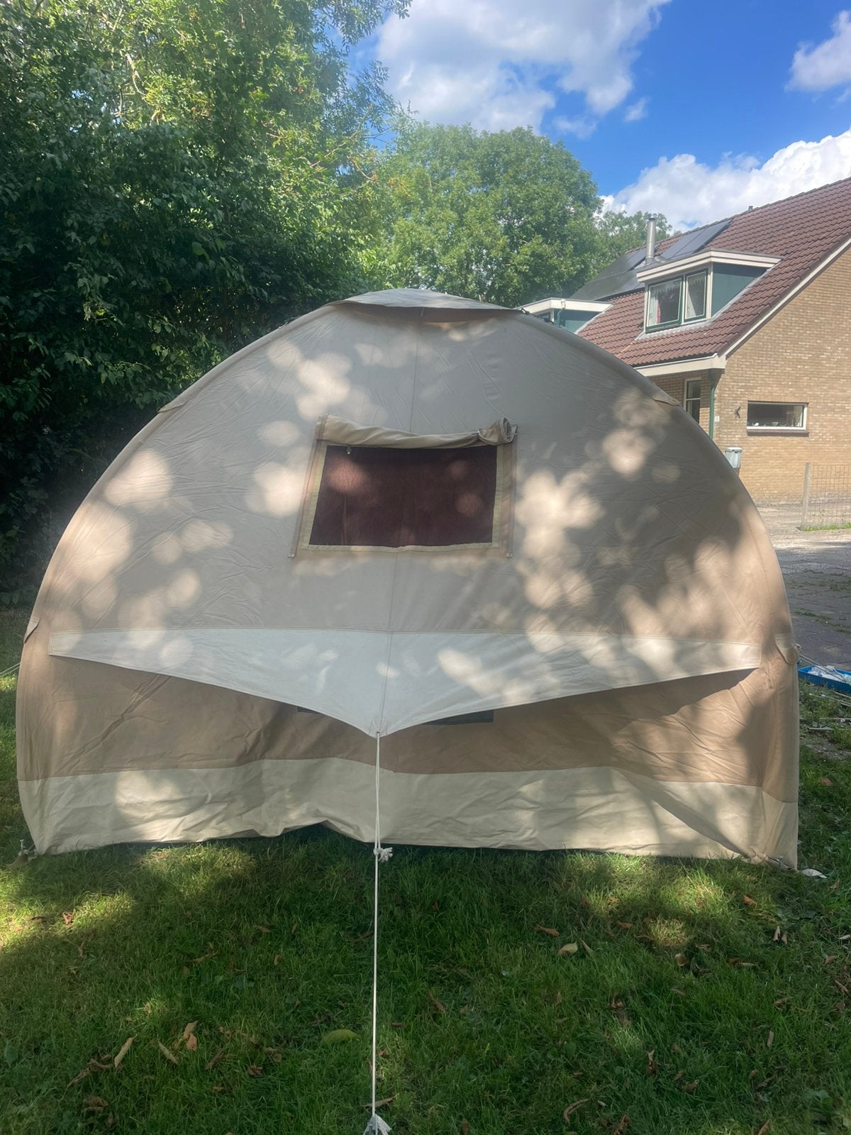 Karsten tent, Ophalen, Zo goed als nieuw