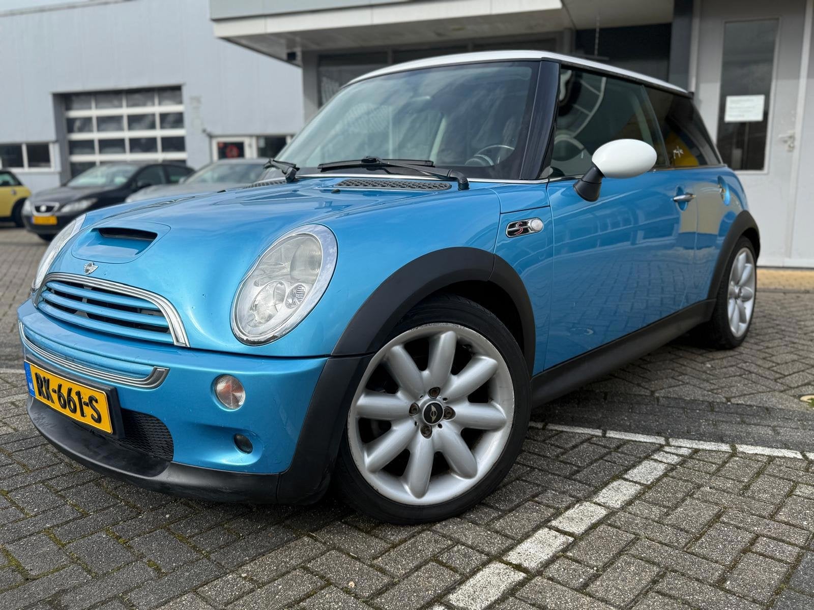 Mini Mini 1.6 Cooper S Chili Sport| Panorama | LMV | Airco |, Voorwielaandrijving, Gebruikt, 4 cilinders, Leder en Stof