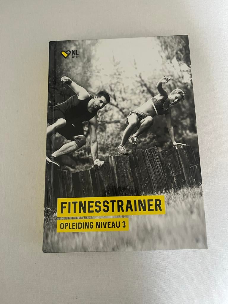 Fitnesstrainer niveau 3 theorieboek - Zo goed als nieuw, Ophalen of Verzenden, Zo goed als nieuw, MBO