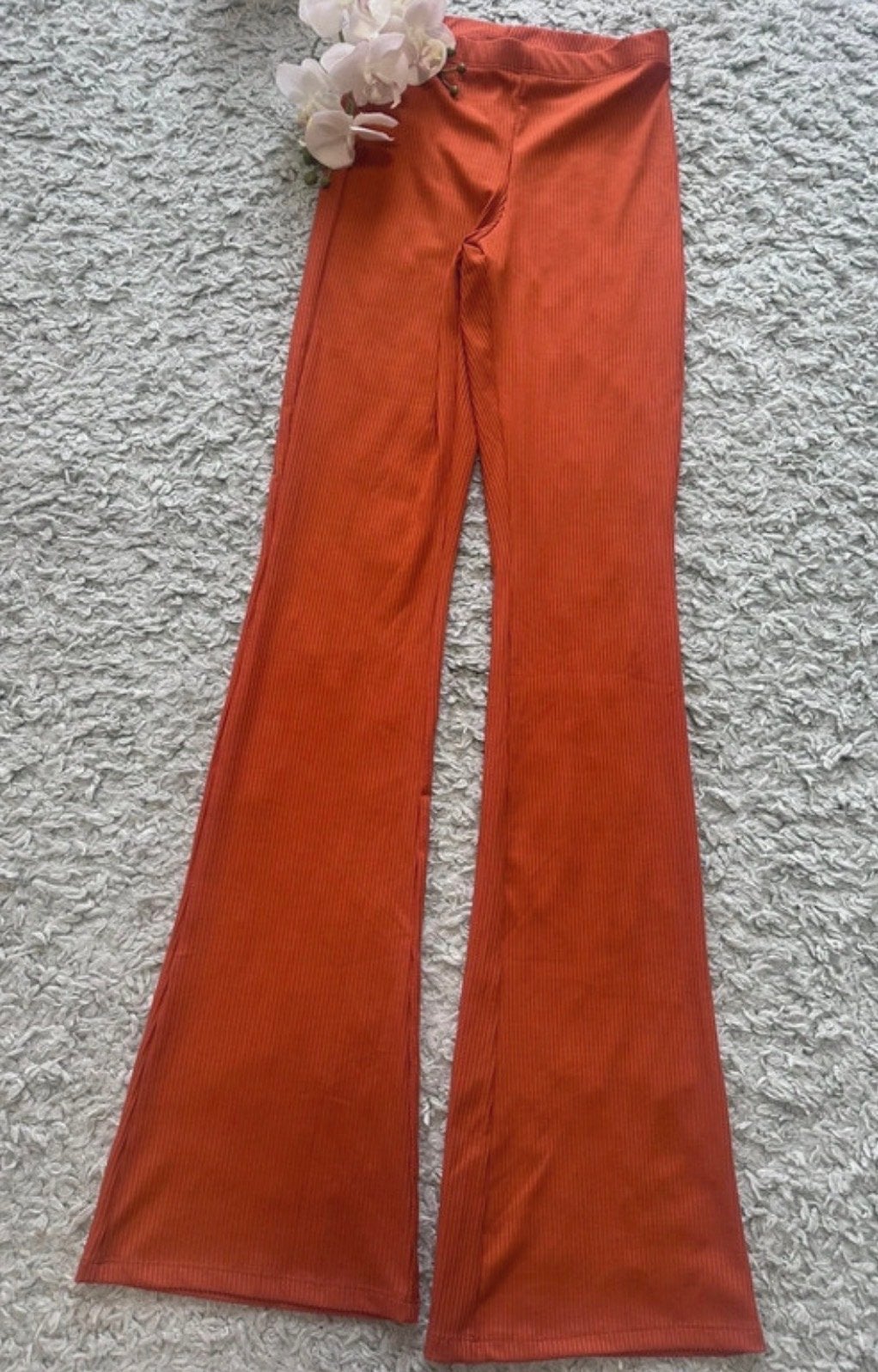 ZGAN, roestbruin/-oranje ribbel flared broek, maat XS, Oranje, Ophalen of Verzenden, Zo goed als nieuw, Maat 34 (XS) of kleiner