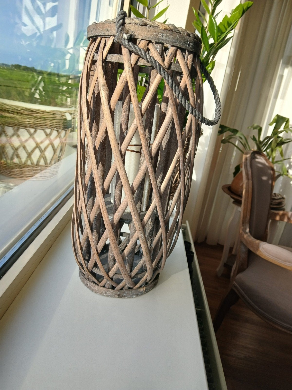 2 stuks Houten Lantaarn met Kaars - 43cm Hoog, Huis en Inrichting, Lantaarn, 43 cm, Ophalen of Verzenden, Zo goed als nieuw