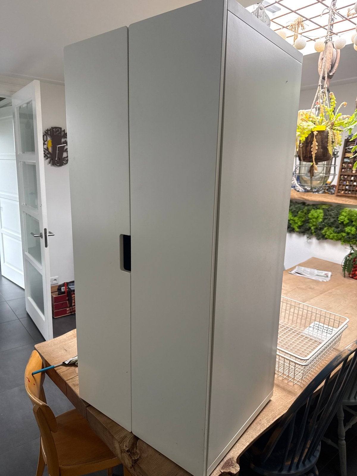 IKEA kast met twee manden en hangroede, Ophalen, Overige materialen, Gebruikt, 100 tot 150 cm