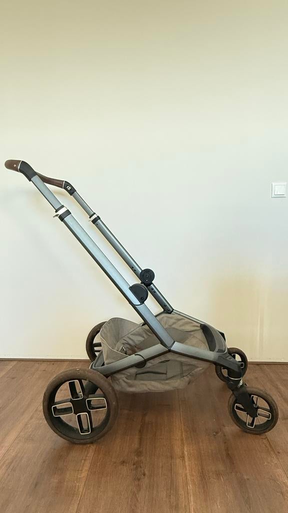 Maxi-Cosi Fame met reiswieg - In hoogte verstelbaar, Ophalen, Zo goed als nieuw, Maxi-Cosi, Verstelbare rugleuning
