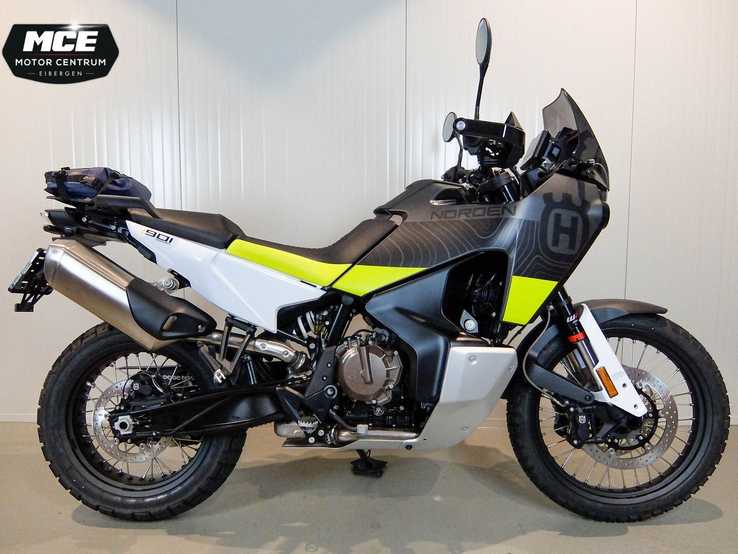 HUSQVARNA NORDEN  901 (bj 2023), 2 cilinders, Motorrijbewijs A, Onbekend, Meer dan 35 kW