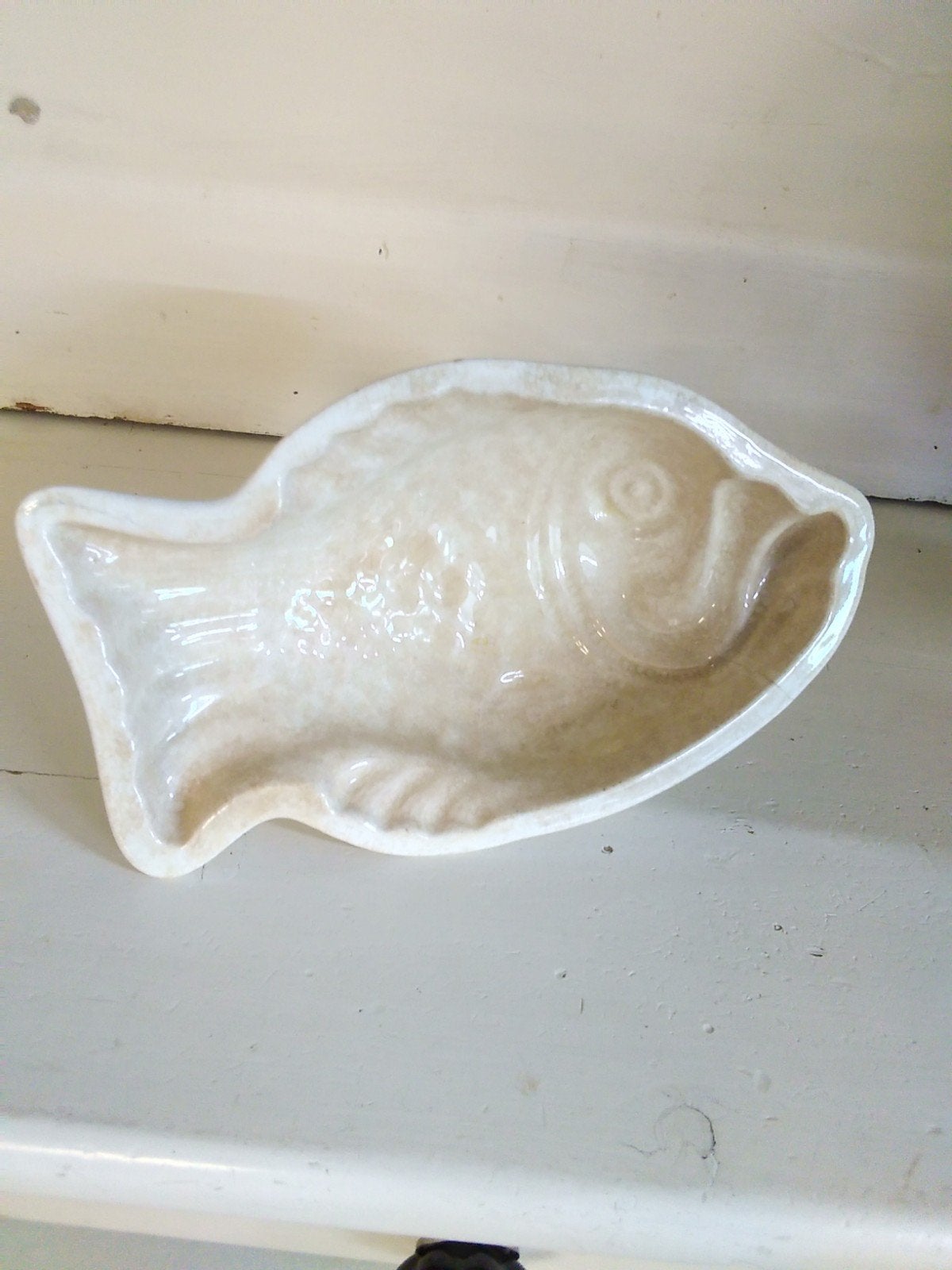 Mooie oude beboterde puddingvorm Vis, Ophalen of Verzenden