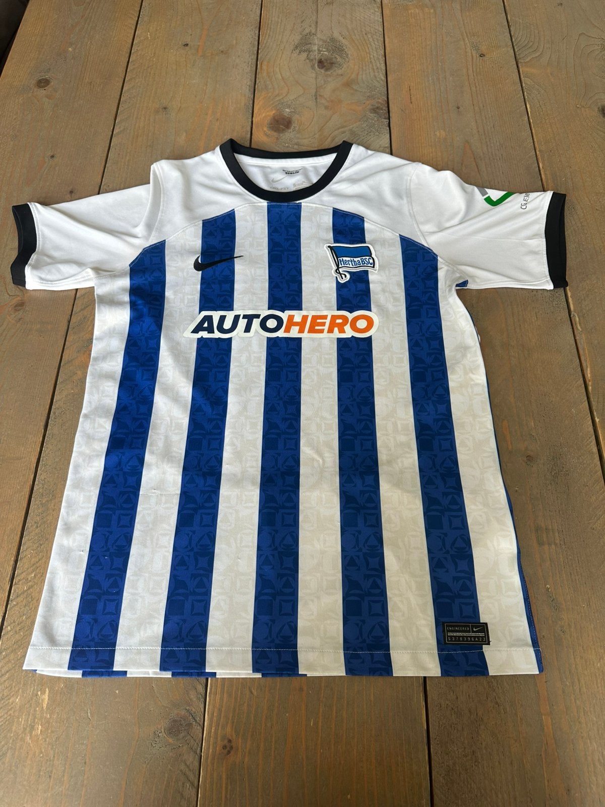 Orginele voetbalshirts & sets in diverse maten, Maat M, Ophalen of Verzenden, Zo goed als nieuw, Shirt