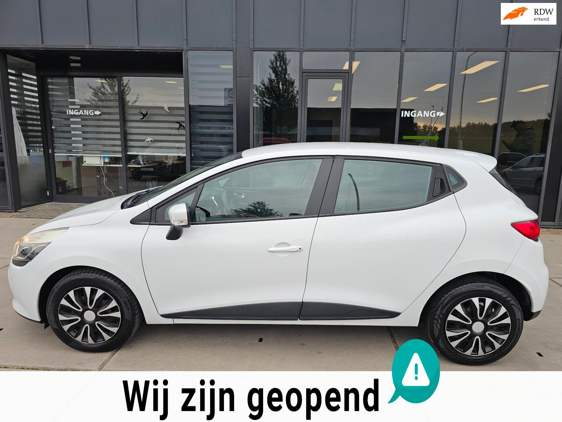 Renault Clio 0.9 TCe Expression - Clima - Cruise -, Voorwielaandrijving, Stof, Zwart, 540 kg