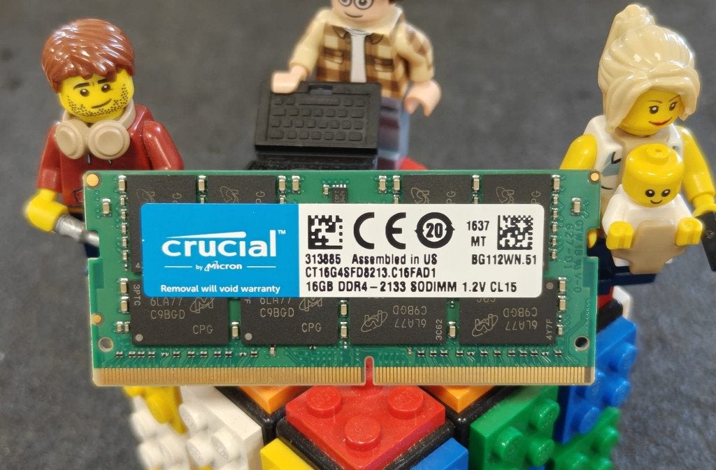 Crucial CT16G4SFD8213 16GB DDR4 2133 SODIMM Geheugen, DDR4, Ophalen of Verzenden, Zo goed als nieuw, Laptop