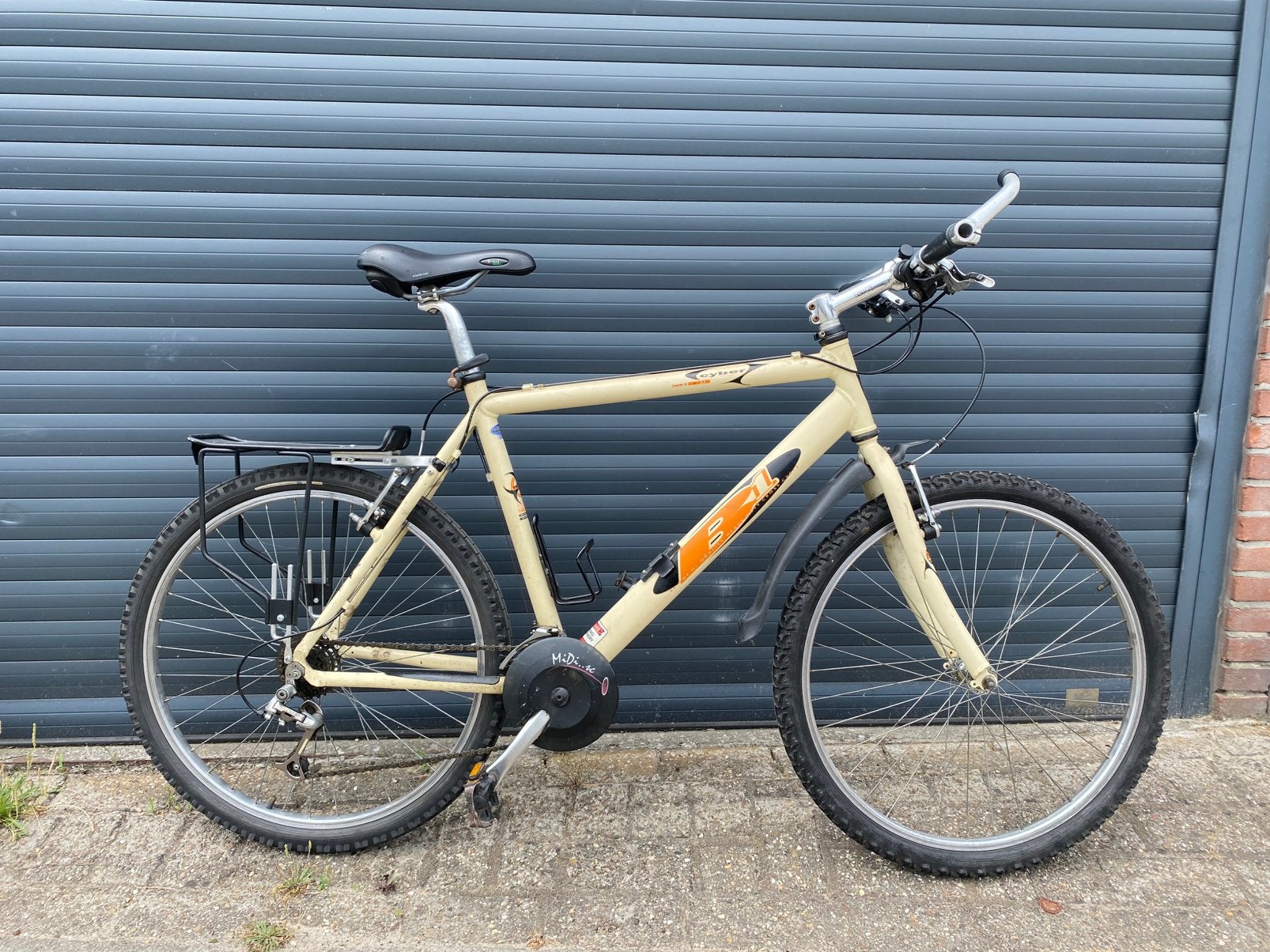 Batavus B1 te koop ✨, Ophalen, Gebruikt, 26 inch, Velgrem