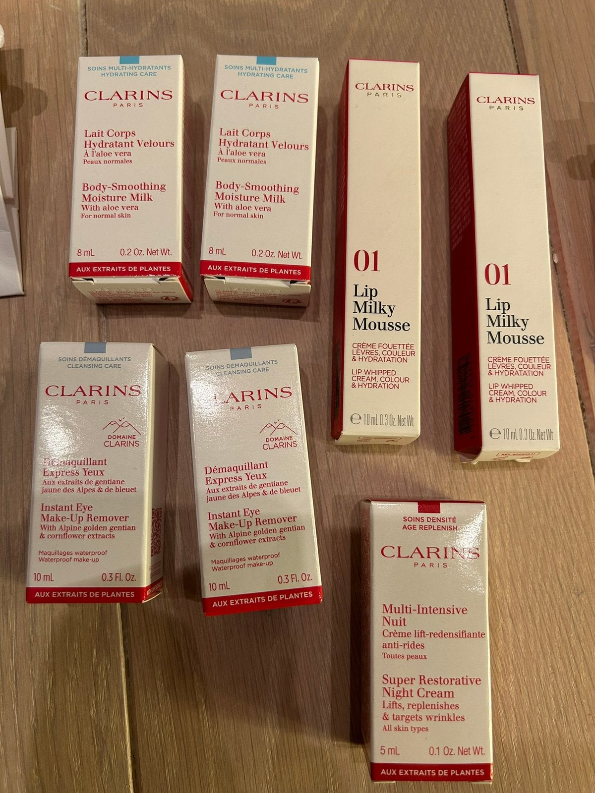 Nieuwe producten van Clarins., Ophalen of Verzenden, Nieuw, Gehele gezicht