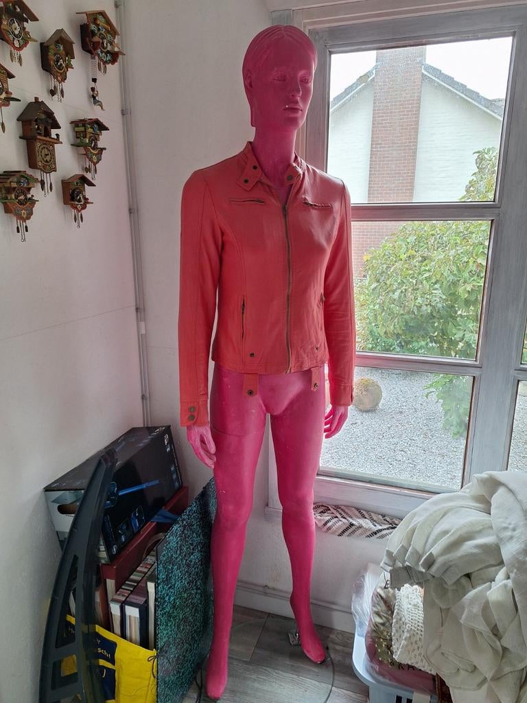 Etalage pop, Ophalen, Zo goed als nieuw, Roze