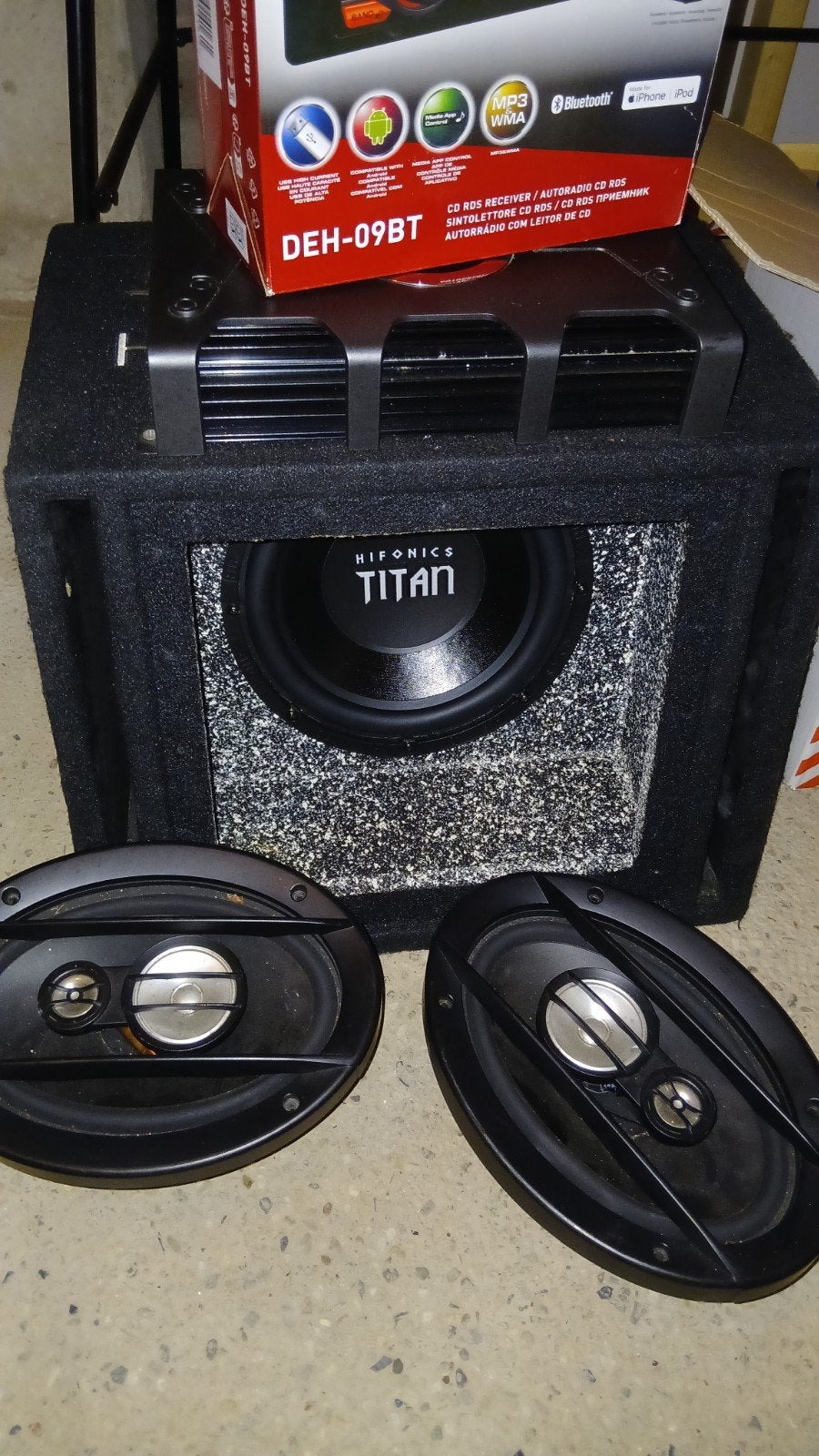 Hifonics Subwoofer 750/1000 Watt met Versterker en Speakers, Ophalen, Gebruikt