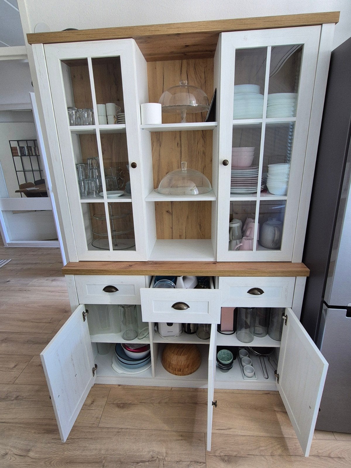 Landelijk dressoir/vitrinekast wit met houtlook, Landelijk, Modern Landelijk, Glas, Ophalen of Verzenden, Zo goed als nieuw