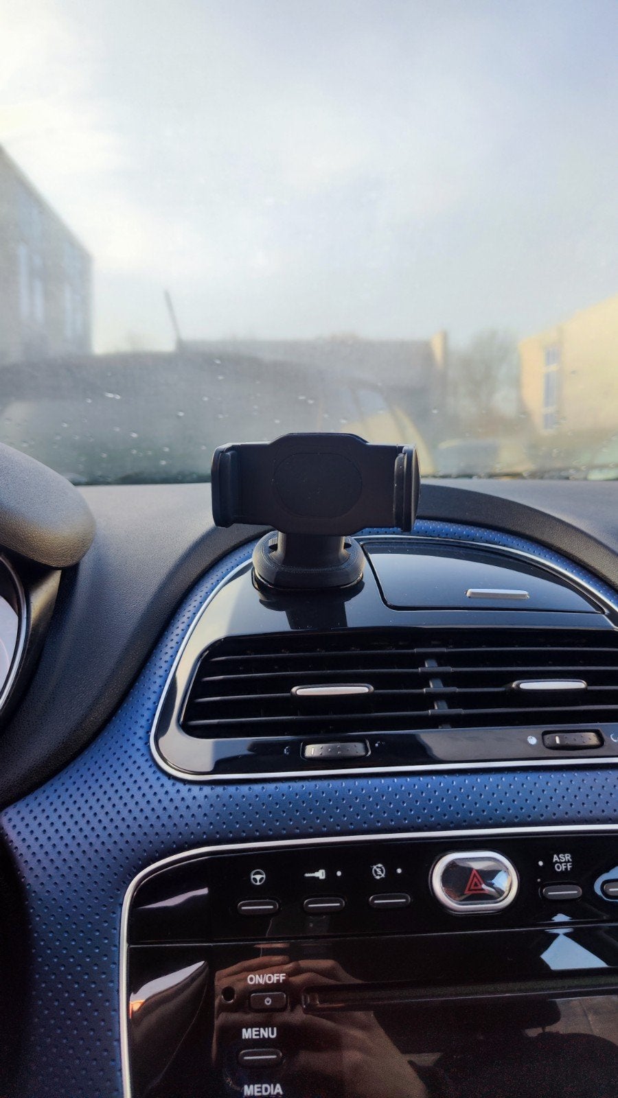 Telefoonhouder Fiat/Alfa/Lancia TomTom Socket fiat 500 etc., Ophalen of Verzenden, Zo goed als nieuw