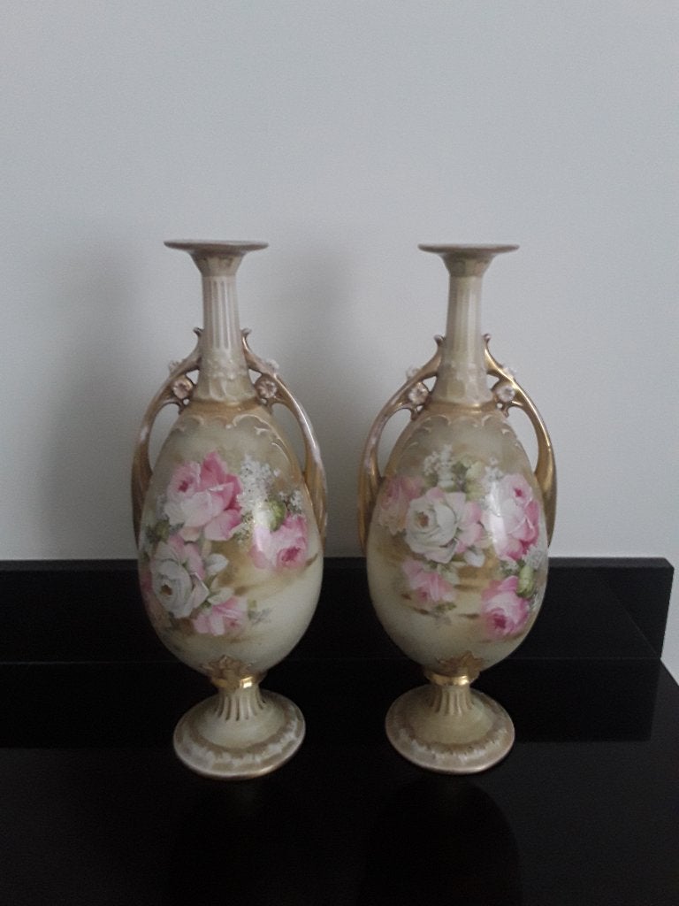 2 Antieke Victoriaanse jugendstil vazen vol rozen, Verzenden