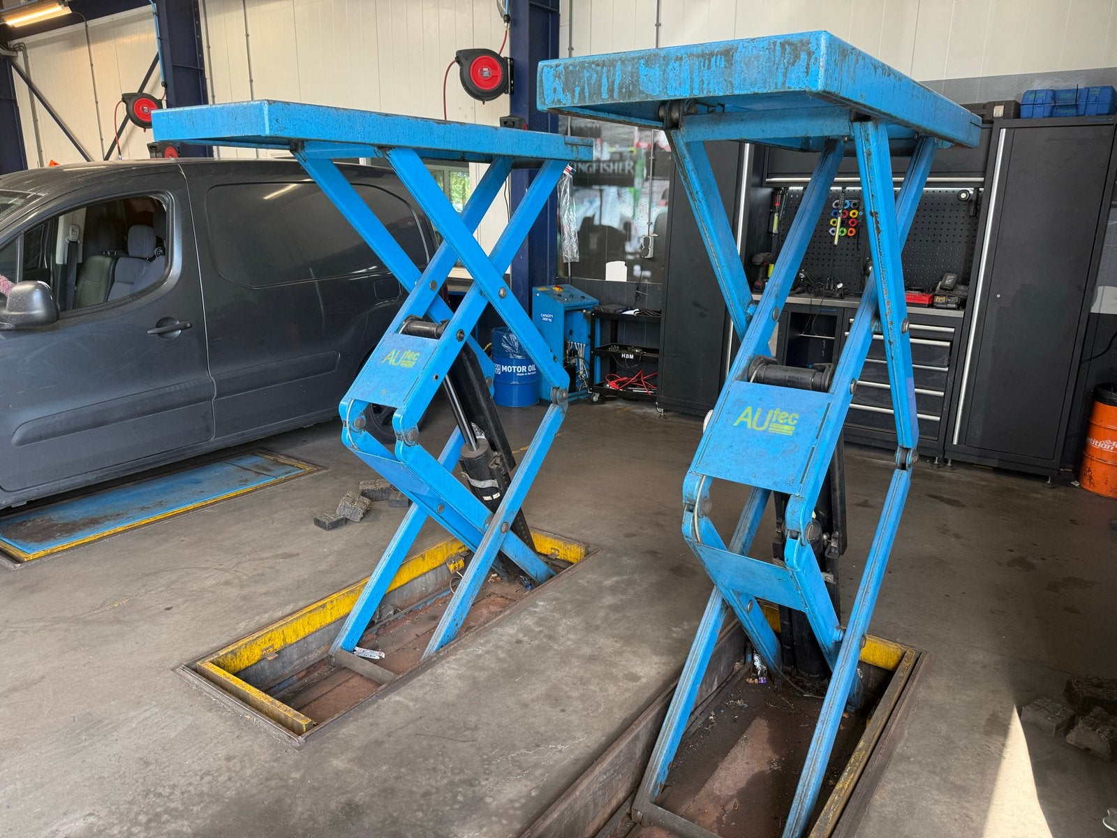 Autec schaarhefbrug 3000 kg - Inbouw, Ophalen