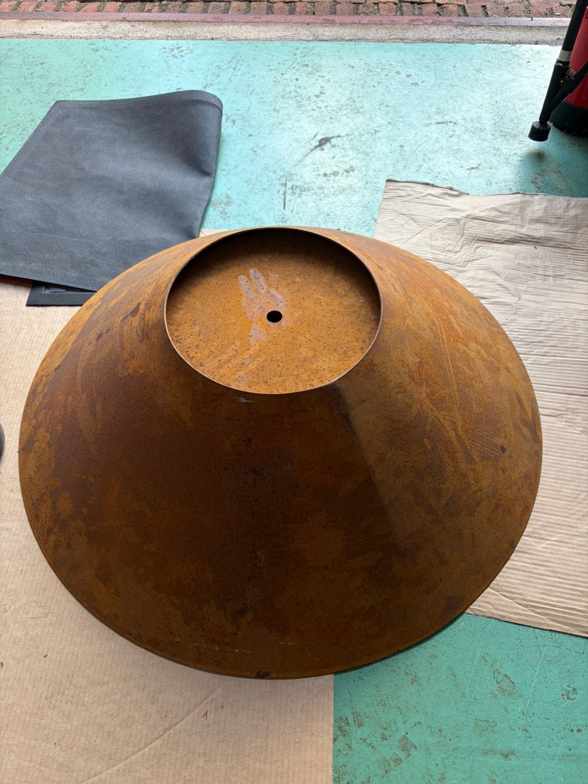Nieuwe Ofyr kegel 85 met bakplaat 85, Ophalen, Nieuw