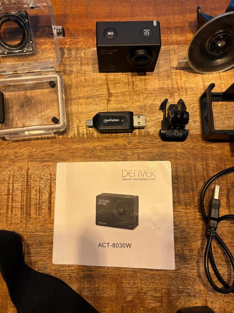 Denver ACT-8030W Action Camera met accessoires, Ophalen of Verzenden, Zo goed als nieuw, Overige merken